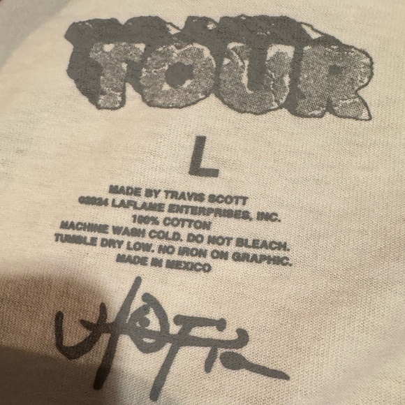 Travis Scott Utopia Tour Merch tee - Picture 3 of 3